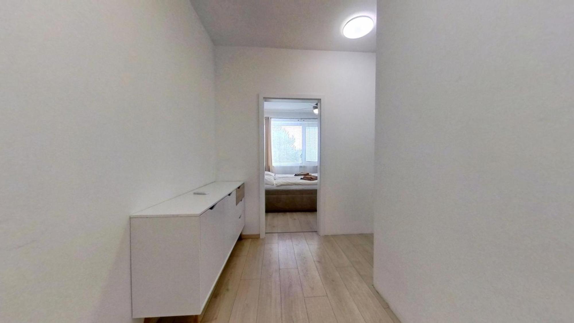 Air-Conditioned 2 Room Apartment, With Terrace, Rovinka, 302 מראה חיצוני תמונה